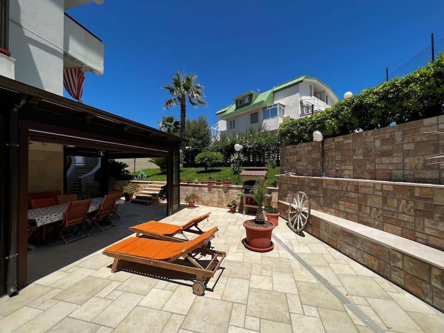 Villa Sissi Bari Bagian luar foto
